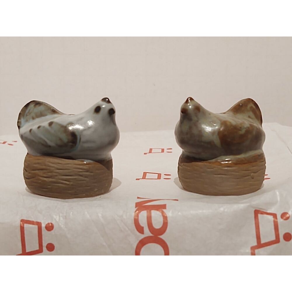 2 Miniature Chicken Salt and Pepper Shakers - Made in Japan